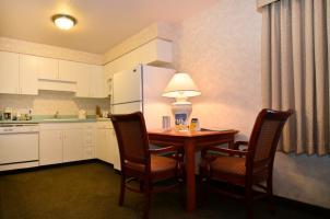 Best Western Inn & Suites WaKeeney