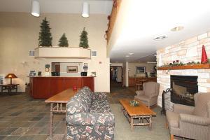 Best Western Inn & Suites WaKeeney