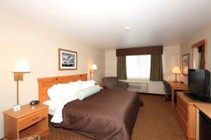 Best Western Inn & Suites WaKeeney