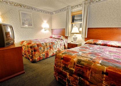 Econo Lodge Glens Falls