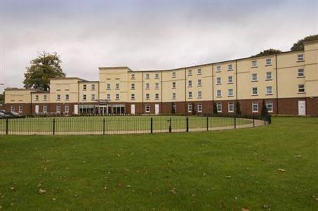 Premier Inn Stoke (Trentham Gardens)