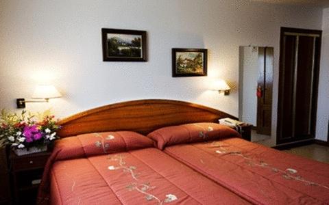 Hosteria Los Sauces Accommodations Santa Cruz de Bezana