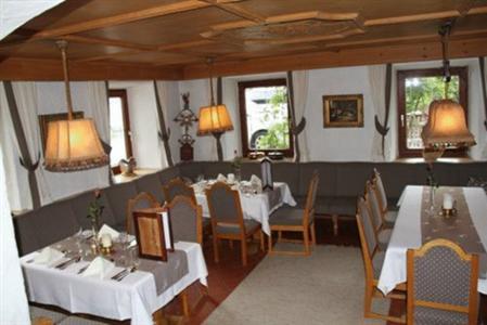 Hotel Alpenstolz