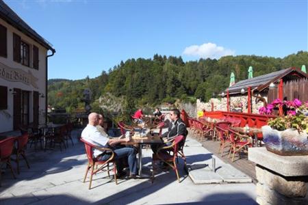 Pension Hradni Basta Becov nad Teplou