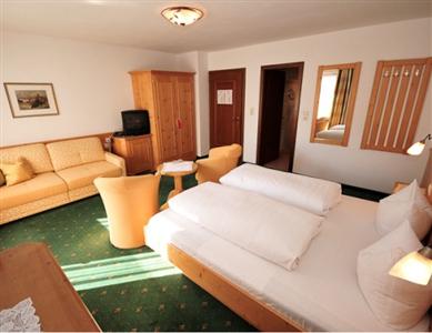 Apart-Hotel-Garni Strasser