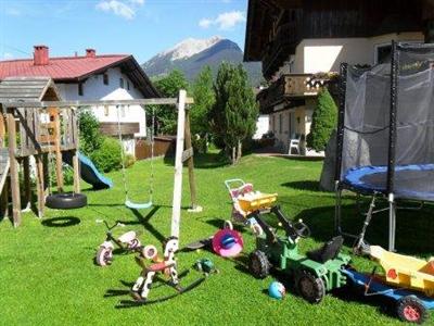 Waldhof Appartements am Tennisplatz Ehrwald