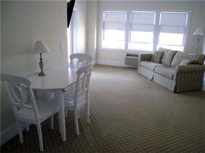 Atlantic Breeze Suites