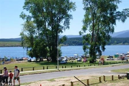 Lake Maraetai Lodge