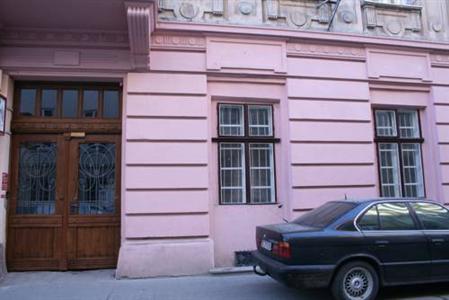 Shelter Hostel Lviv