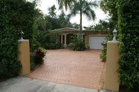 European Guest House North of Miami Shores