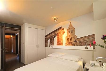 La Porta Luxury Rooms