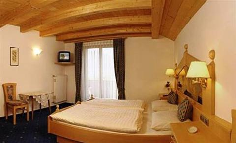 Garni Irma Bed & Breakfast