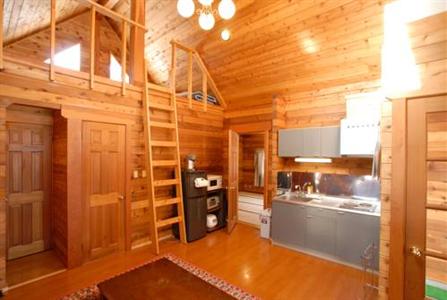 Hakuba Brownie Cottages & Condominiums