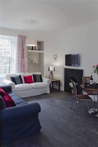 Northumberland Street Apartment