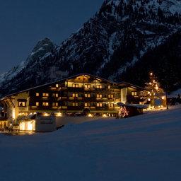 Hotel Sonnblick Sankt Leonhard im Pitztal