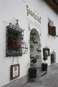 Hotel Guardaval Scuol