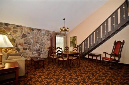 BEST WESTERN Cantebury Inn & Suites