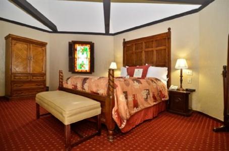 BEST WESTERN Cantebury Inn & Suites