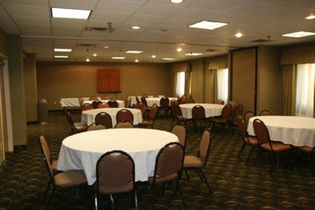 Holiday Inn Express Hotel & Suites Birmingham Irondale