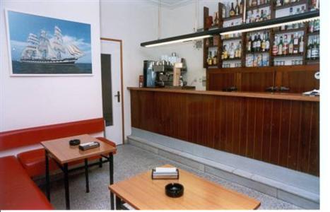 Hostal Mediterra