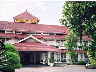 Crown Hotel Tasikmalaya