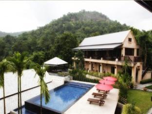 Shivaraks Resort