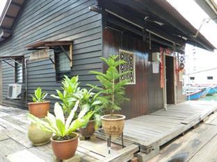 My Chew Jetty Homestay