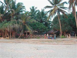 Beach House Hikkaduwa