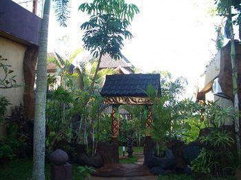 Kubu Sari Villa