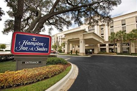 Hampton Inn & Suites Lake Mary at Colonial TownPark