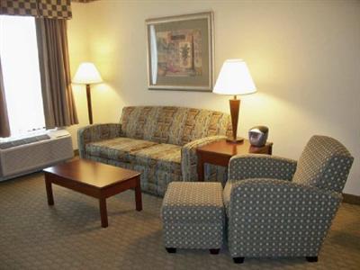 Hampton Inn & Suites Lake Mary at Colonial TownPark