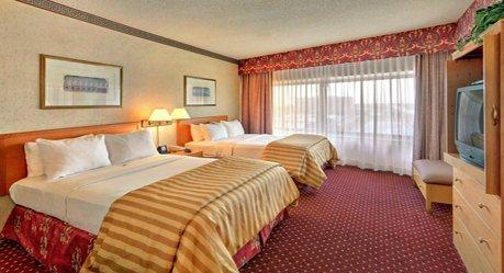 Wyndham Glenview Suites