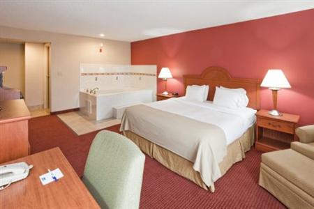 Holiday Inn Express Lawrenceburg - Cincinnati