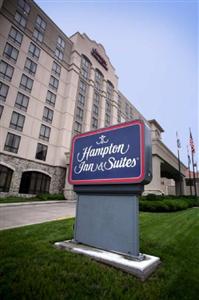 Hampton Inn & Suites Country Club Plaza