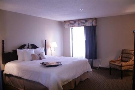 Hampton Inn Olathe