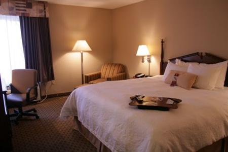 Hampton Inn Olathe