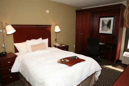 Hampton Inn Detroit / Madison Heights / South Troy