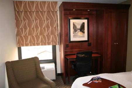 Hampton Inn Detroit / Madison Heights / South Troy