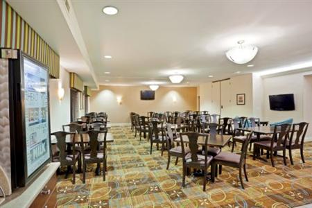 Holiday Inn Express Puyallup (Tacoma Area)