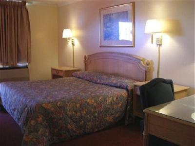 Red Carpet Inn Orange