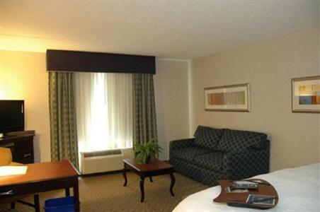 Hampton Inn Syracuse Clay