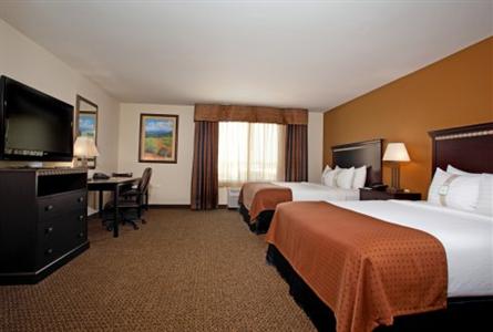 Holiday Inn Hotel & Suites Pueblo