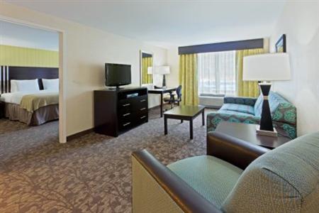 Holiday Inn Express Neptune