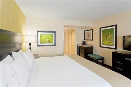 Holiday Inn Express Neptune