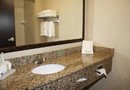 Holiday Inn Express & Suites Bridgeport