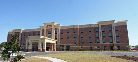 Hampton Inn & Suites Swansboro