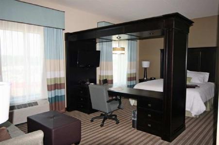 Hampton Inn & Suites Swansboro