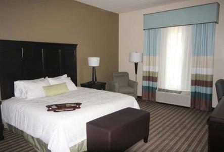 Hampton Inn & Suites Swansboro