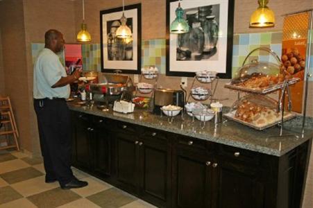 Hampton Inn & Suites Swansboro