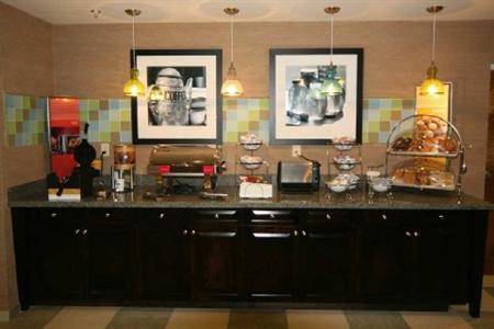 Hampton Inn & Suites Swansboro